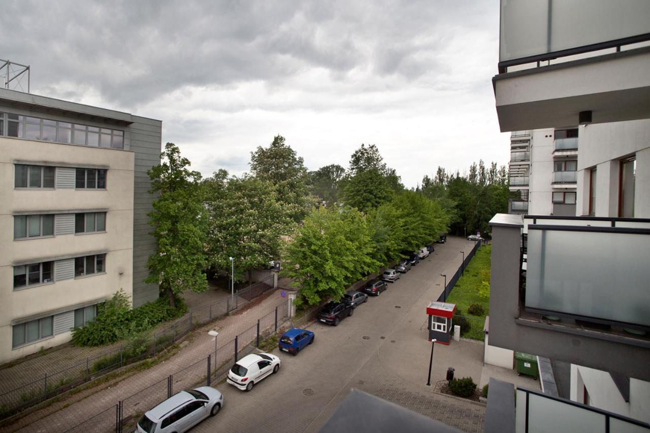 Airport Okecie Klobucka P&O Serviced Apartments Warschau Exterior foto